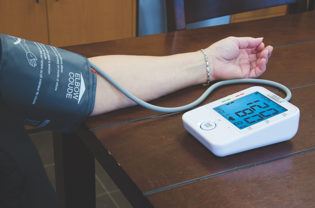BIOS Diagnostics  Easy Read Blood Pressure Monitor - Health Monitoring/Blood Pressure Monitors - BIOS Diagnostics